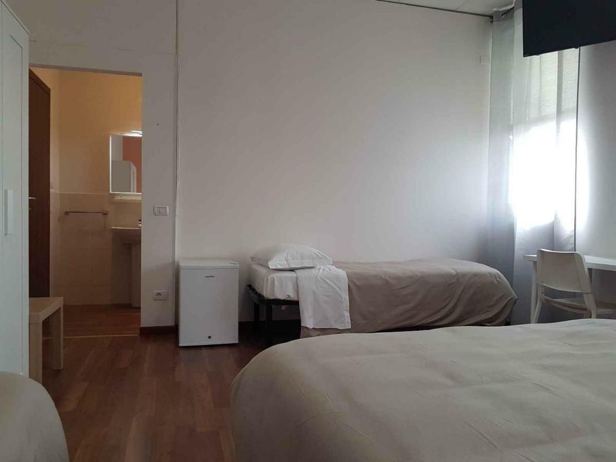 Hotel Piramide Reggio Emilia Kültér fotó