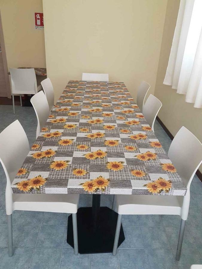 Hotel Piramide Reggio Emilia Kültér fotó