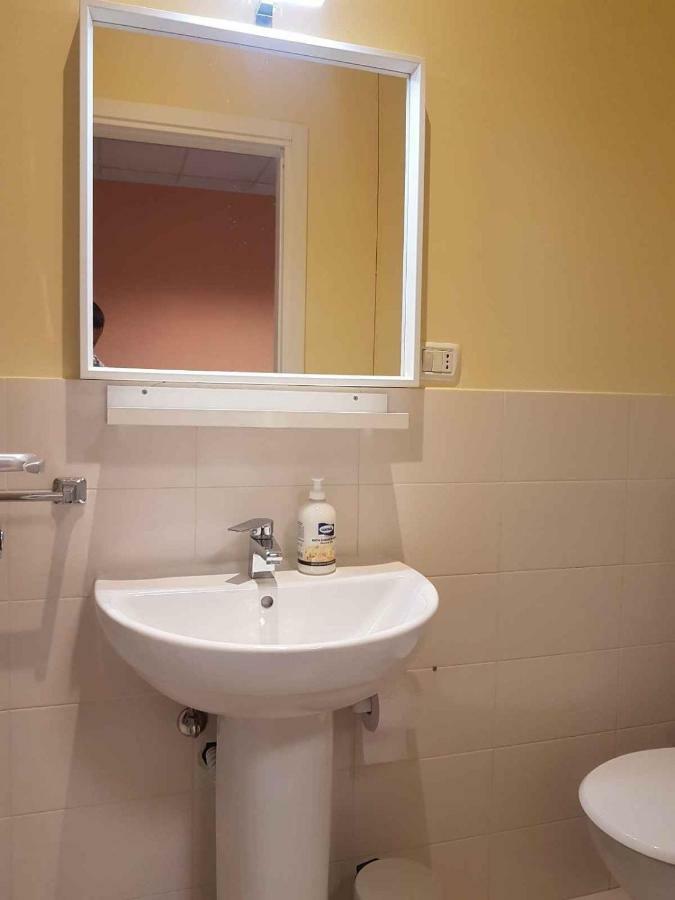 Hotel Piramide Reggio Emilia Kültér fotó