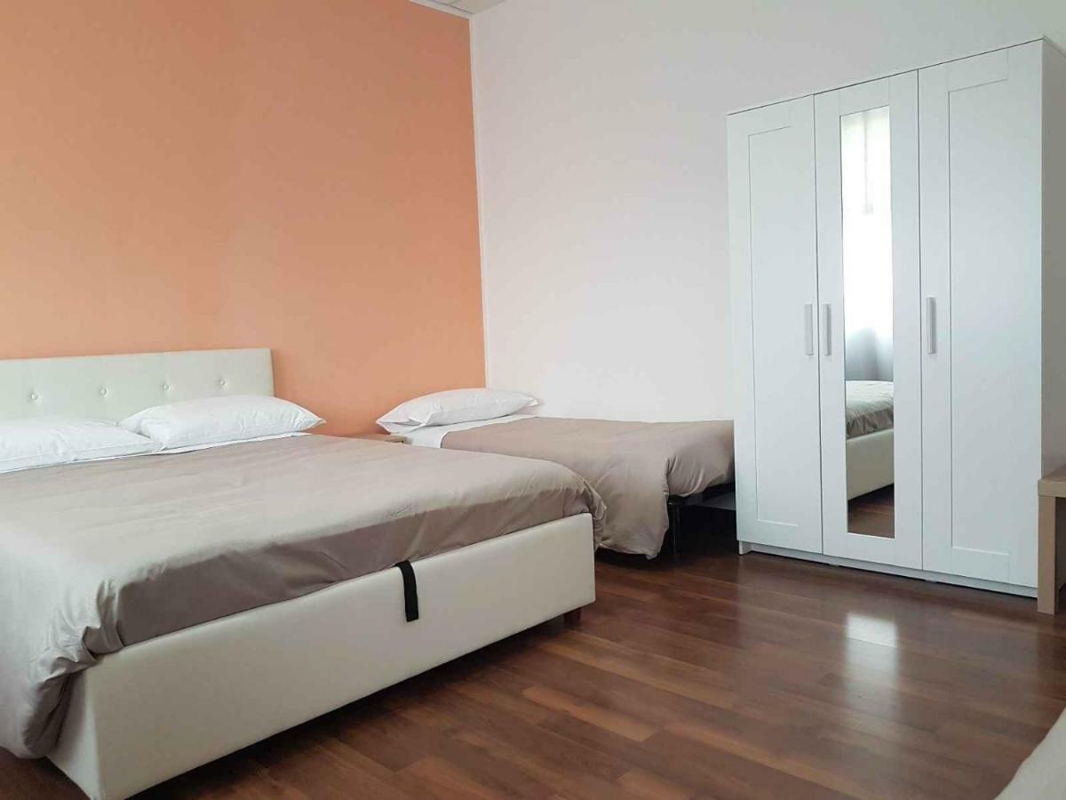 Hotel Piramide Reggio Emilia Kültér fotó